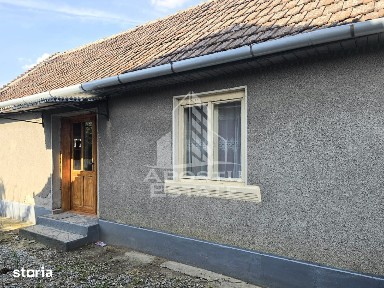 Casa de vanzare, in Curtici