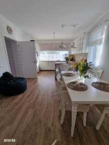 Proprietar vând casă în Eden Forest, Gulia - 5 camere, 3 băi, garaj
