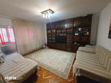 Inchiriere apartament 3 camere zona ultracentrala buzau etaj 1/4