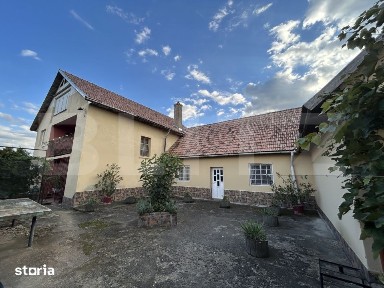 Casa individuala, 342 mp, 1.68 ha teren, zona Coplean