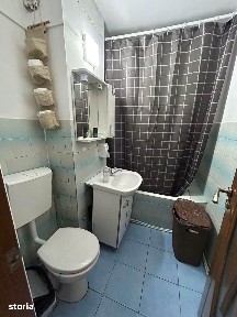 De vanzare apartament cu 3 camere si balcon,etajul 1,mobilat si utilat