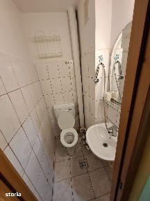 Apartamen cu 3 cam Podu Ros cheltuieli foarte mici.