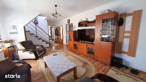 Casa 290 mp cu teren 430 mp Calea Poplacii