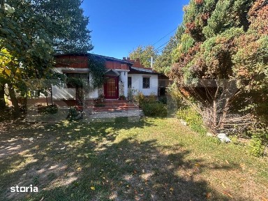 Casa, 199 mp utili, 10.200 mp teren, Pucioasa