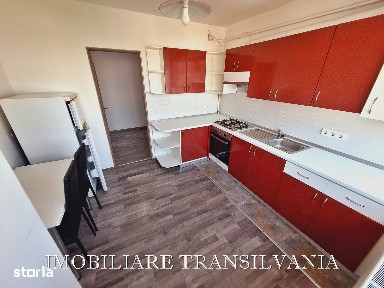 Ap. 2 camere superfinisat, et.3 - Central, Bistrita