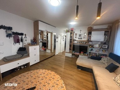 Apartament cu 3 camere, 60 mp, parcare inclusa, zona Cetatii