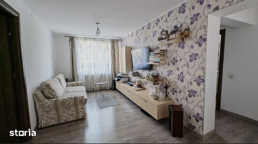 Apartament cu 3 camere, parcare, beci, zona strazii Plopilor
