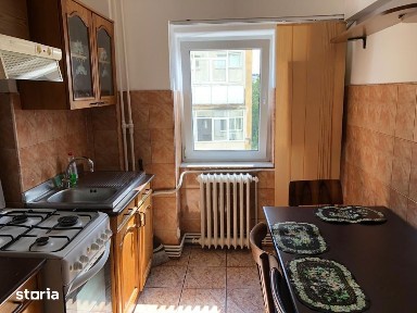Se cauta colega de apt in apt cu 3 camere decomandat- zona Posta Pa