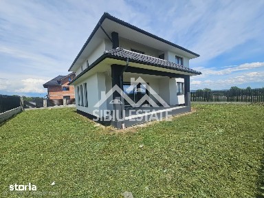 Casa noua cu pivnita, terasa, carport