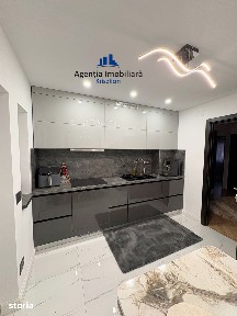 Apartament cu 4 camere zonă semicentrală