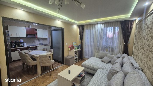 Apartament cu 3 camere - Etaj 1 - Central Sânmartin