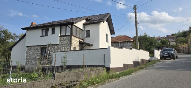 Vila de vanzare in comuna Valeni, judetul Dambovita