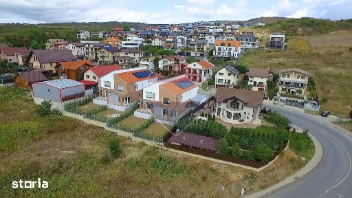 Duplex modern in Voronet, 136 mp utili, garaj si teren 325 mp