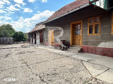 Casă cu etaj în Salonta | 996 mp | Grădină & livadă