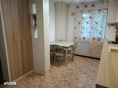 Apartament cu 3 camere, 65 mp, balcon, parcare si boxa Gheorgheni