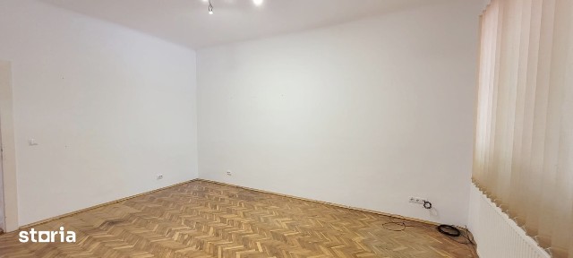 De închiriat apartament/spațiu de birouri 50 mp pe Constantin Brâncuși