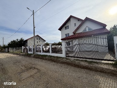 Casă P+1E+M 430 mp, teren 965 mp, semifinisată - Pasărea, Brănești