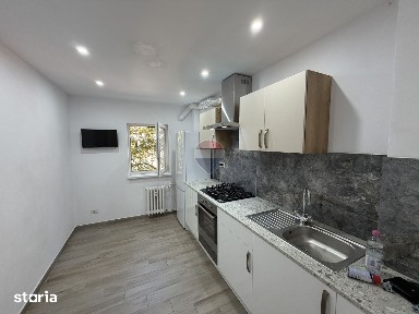 Apartament 3 camere de inchiriat, Zona Pompieri