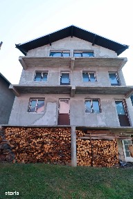 Vila de vanzare in statiunea Busteni, cartier Piatra Arsa