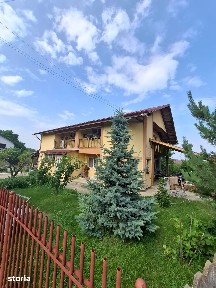 Casă Parter + Etaj, 5 Cam, bucatarie 2 Băi, terem 620 m2 Zona Horpaz