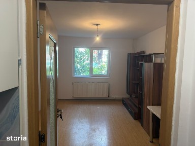 Garsonieră de vânzare în Blascovici, aproape de Balta Verde