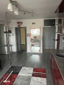 Ofer spre inchiriere apartament 3 camere, Bacau