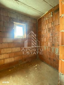 Duplex de vanzare Urseni pe parter cu 3 camere si doua bai