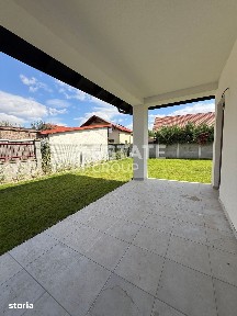 Duplex Mosnita Noua-finisat, curte amenajata