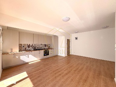 Apartament super cu 3 camere si 2 bai | Aradului