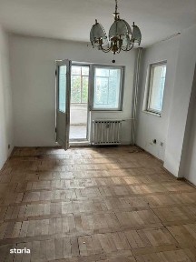 Proprietar vand apartament 3 camere Craiovei-an constructie 1992