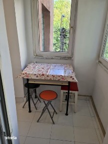 inchiriez apartament 1 camera in zona Cipariu