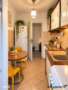 Apartament 2 camere, decomandat, balcon si parcare, Vlahuta - Florilor