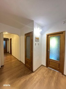 Apartament 3 camere zona Lunei