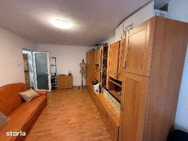 Apartament 2 camere zona CET cu Centrala