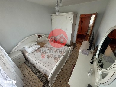 Apartament 4 camere, 80 mp, decomandat - E3, luminos si spatios