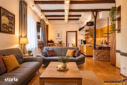 Centrul Istoric Brasov, 350 m de Piata Sfatului, 2 proprietati, alinia
