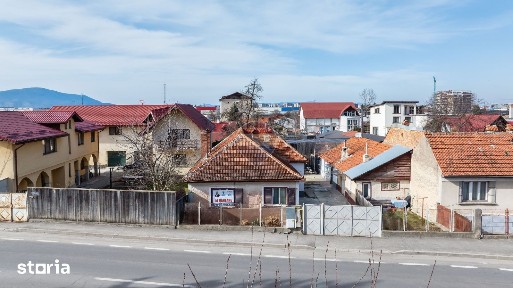 Casă tip Duplex cu două corpuri+teren 230 mp, Strada Carierei, Brașov