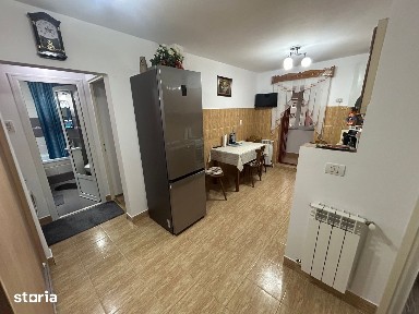 Apartament 2 camere, decomandat - Cugir