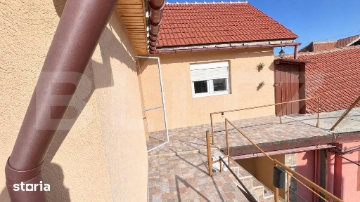 Casa de vanzare, 231 mp, zona Central - Orastie