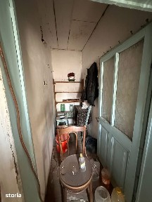 De vanzare casa construita din caramida, situata pe teren de 2700mp