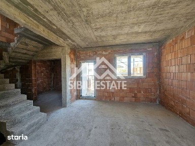 CASA INDIVIDUALA 4 camere, teren mare