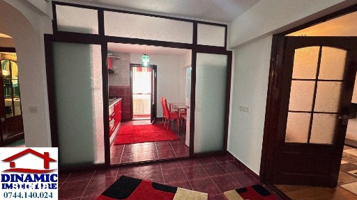 Apartament 3 camere, decomandat, 80 mp - parter înalt - 430 €/lună