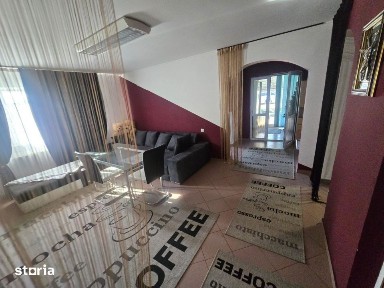 Apartament in vila, cu o mica curte - zona Targului Saptamanal