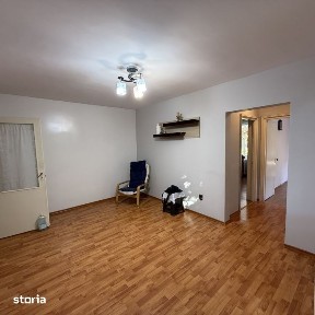 Apartament cu 3 camere, parter inalt, Str. Cuza Voda