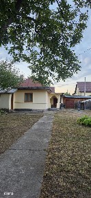 Casa cu 3 camere in Serbanesti si teren 1125 mp