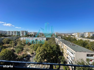 Apartament cu Panorama, Recent renovat Transylvania College