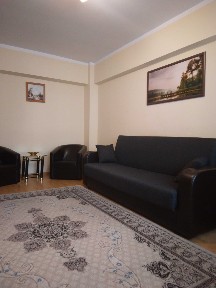 Inchiriez apartament 2 camere decomandat, ultracentral - lângă Mercur, Centrală termica proprie