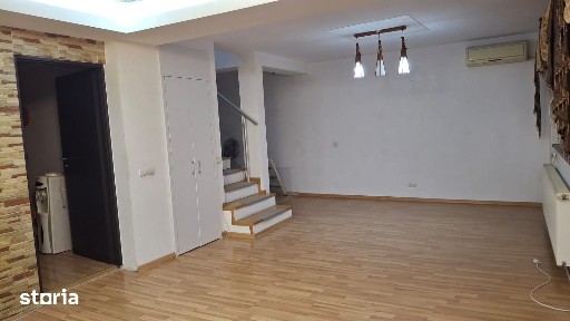 Casa cu 4 camere, curte și încălzire pe gaz