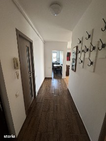 Apartament de inchiriat, 2 camere, parcare, zona Terra