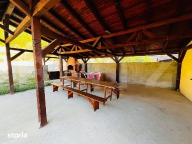 Casa de inchiriat, 5 camere, 130 mp, 450 mp teren, zona Madaras